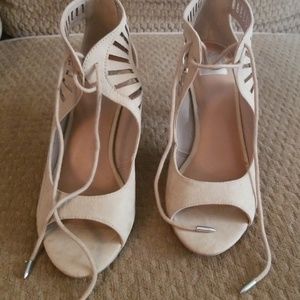 Tan Dolce Vita heels 8.5